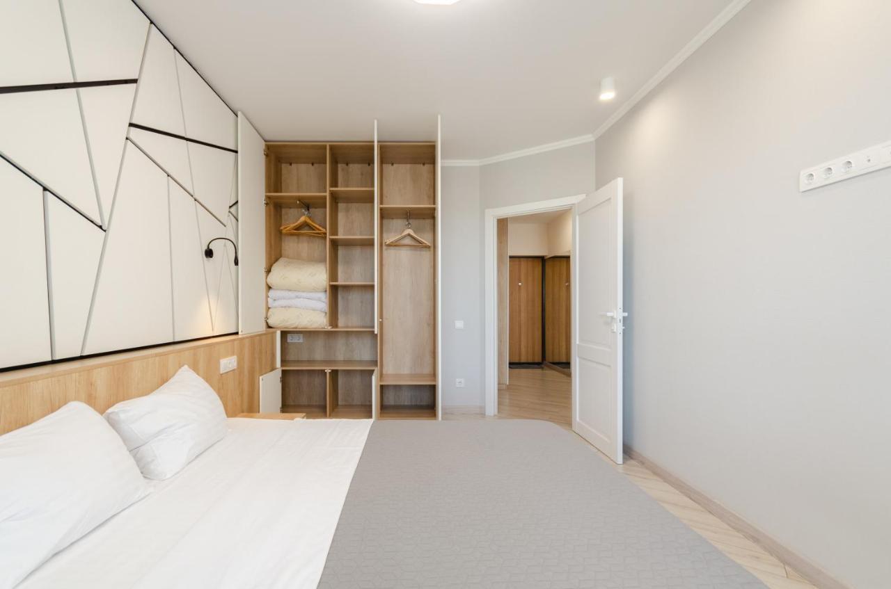 Petrovdom 41B-59B-90B-77B Stunning City View Apartments At Rc Kvartet, Central Railway Station Κίεβο Εξωτερικό φωτογραφία