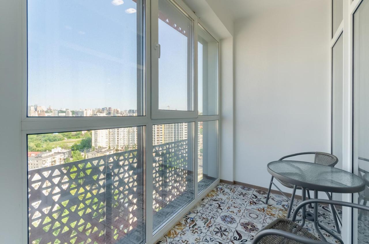 Petrovdom 41B-59B-90B-77B Stunning City View Apartments At Rc Kvartet, Central Railway Station Κίεβο Εξωτερικό φωτογραφία